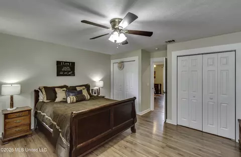 Bedroom - 126 Ridge Rd, Brandon, MS 39042 photo 2 of 8