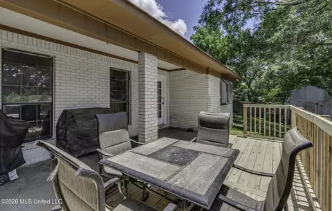 Exterior - 126 Ridge Rd, Brandon, MS 39042 photo 6 of 16