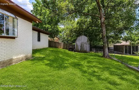 Exterior - 126 Ridge Rd, Brandon, MS 39042 photo 9 of 16
