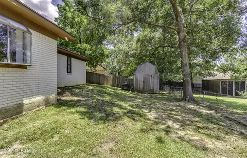 Exterior - 126 Ridge Rd, Brandon, MS 39042 photo 14 of 16