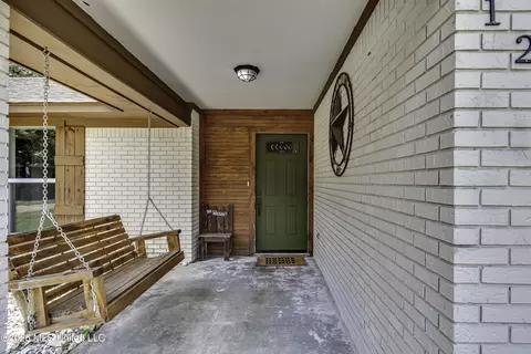 Exterior - 126 Ridge Rd, Brandon, MS 39042 photo 4 of 16