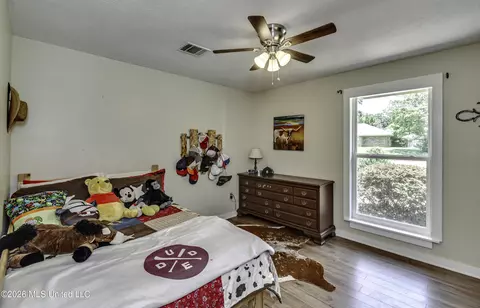 Bedroom - 126 Ridge Rd, Brandon, MS 39042 photo 6 of 8