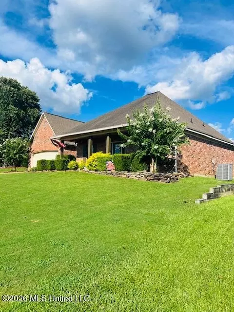 Exterior - 406 Copper Ridge Dr, Florence, MS 39073 photo 3 of 5
