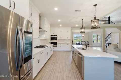 Kitchen - 5441 Grays Valley Dr, Hernando, MS 38632 photo 2 of 3