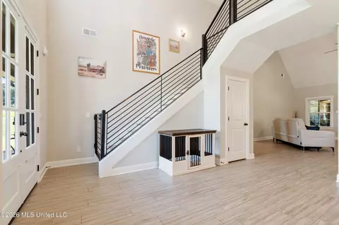Entry Way - 5441 Grays Valley Dr, Hernando, MS 38632 photo 2 of 4