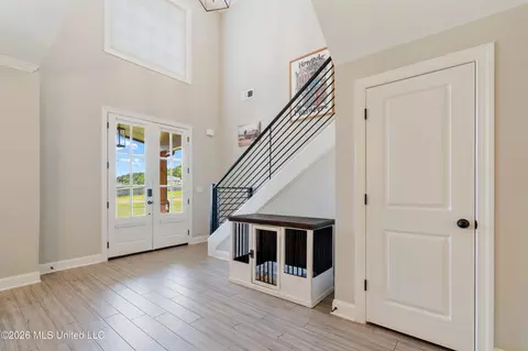Entry Way - 5441 Grays Valley Dr, Hernando, MS 38632 photo 1 of 4