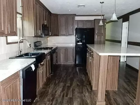 202 Moore St, Morton, MS 39117 photo 13