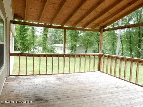202 Moore St, Morton, MS 39117 photo 4