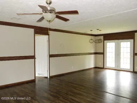 202 Moore St, Morton, MS 39117 photo 10