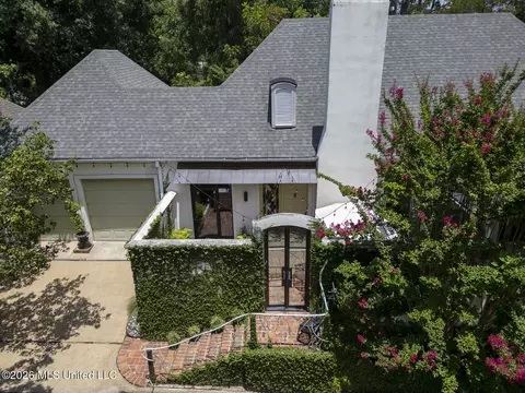 Exterior - 1 Carlyle Pl, Jackson, MS 39216 photo 5 of 5