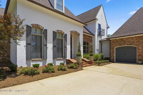 Exterior - 100 Cedar Woods Dr, Madison, MS 39110 photo 2 of 12