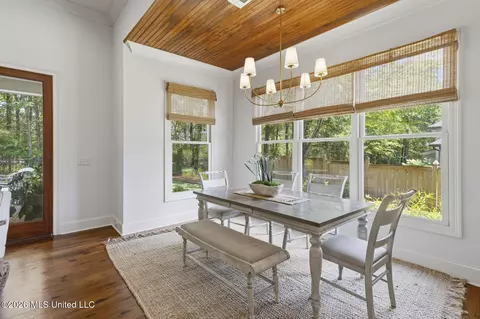 Dining - 100 Cedar Woods Dr, Madison, MS 39110 photo 4 of 4