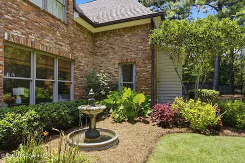 Exterior - 100 Cedar Woods Dr, Madison, MS 39110 photo 4 of 12