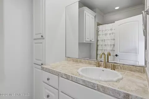Bath - 100 Cedar Woods Dr, Madison, MS 39110 photo 7 of 7