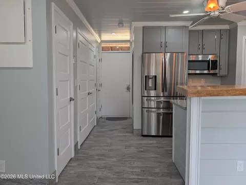Entry Way - 232 Lakeside Villla, Diamondhead, MS 39525 photo 2 of 2