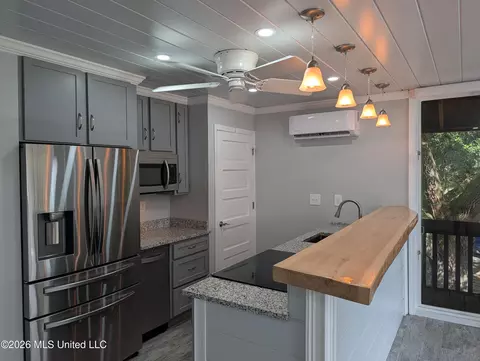 Kitchen - 232 Lakeside Villla, Diamondhead, MS 39525 photo 7 of 9