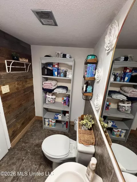 Bath - 579 Holmesville Rd, Jayess, MS 39641 photo 2 of 2