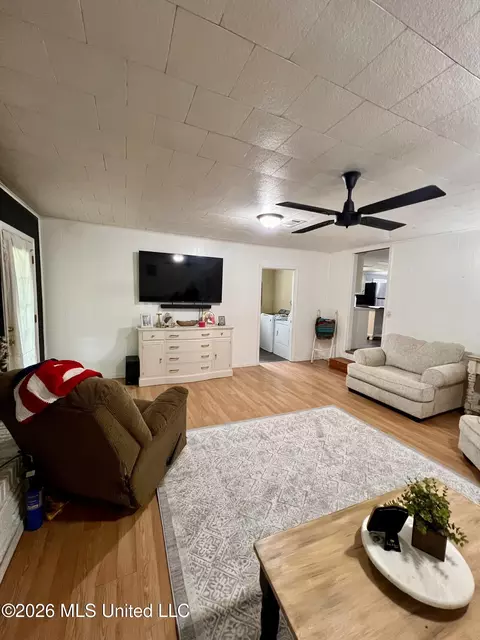 Living - 579 Holmesville Rd, Jayess, MS 39641 photo 1 of 2