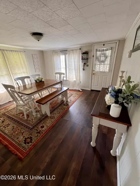 Dining - 579 Holmesville Rd, Jayess, MS 39641 photo 2 of 2