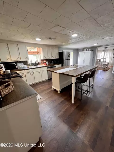 Kitchen - 579 Holmesville Rd, Jayess, MS 39641 photo 1 of 1