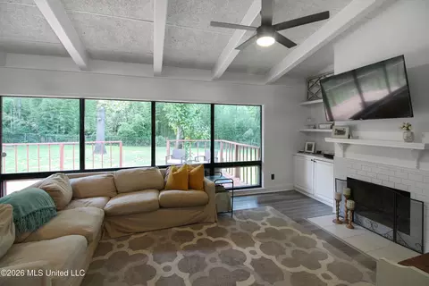 4038 Berkley Dr, Jackson, MS 39211 photo 9