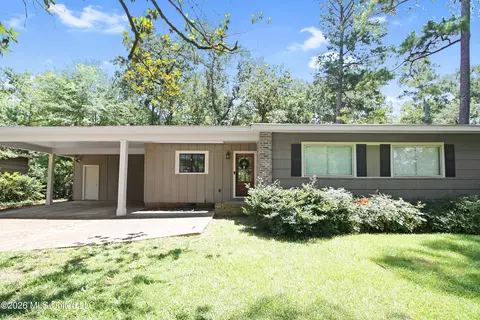 4038 Berkley Dr, Jackson, MS 39211 photo 2