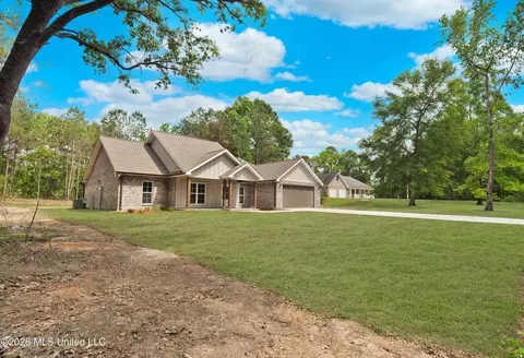 108 Hickory Ridge Dr, Picayune, MS 39466 photo 2