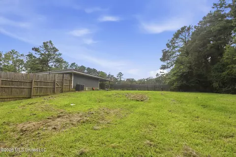 Exterior - 918 Zetus Rd, Brookhaven, MS 39601 photo 5 of 6