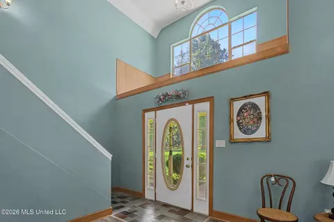Entry Way - 12985 Pine Crest Dr, Olive Branch, MS 38654 photo 1 of 4