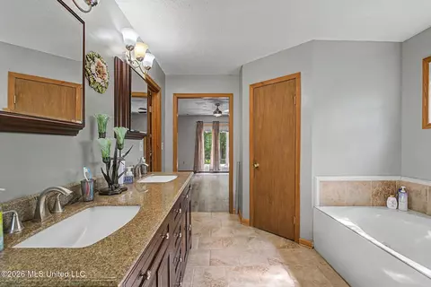 Other - 12985 Pine Crest Dr, Olive Branch, MS 38654 photo 5 of 10