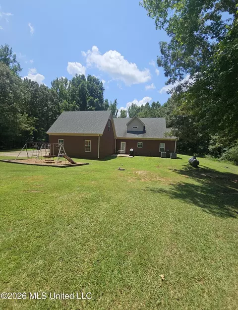 Exterior - 8686 Sheltowee Trl, Hernando, MS 38632 photo 7 of 7