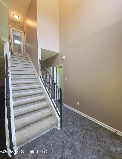 Entry Way - 8686 Sheltowee Trl, Hernando, MS 38632 photo 2 of 3