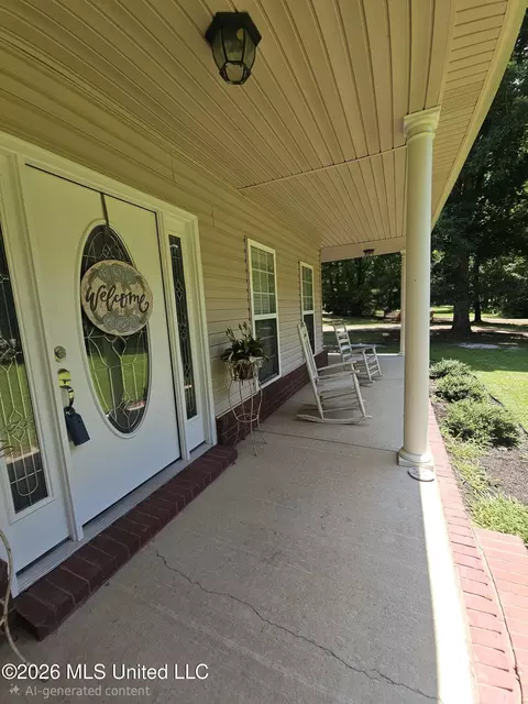 Exterior - 8686 Sheltowee Trl, Hernando, MS 38632 photo 2 of 7