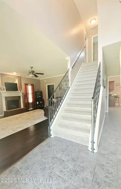 Entry Way - 8686 Sheltowee Trl, Hernando, MS 38632 photo 1 of 3