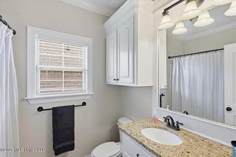 Bath - 400 Winterfield Way, Brandon, MS 39042 photo 1 of 1
