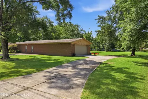Exterior - 3518 Hemlock Ave, Moss Point, MS 39563 photo 7 of 10