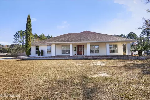 3107 Cypress Creek Dr, D'iberville, MS 39540