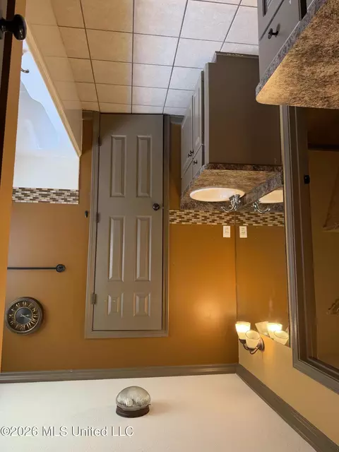 Bath - 371 Greystone Pointe, Terry, MS 39170 photo 1 of 2