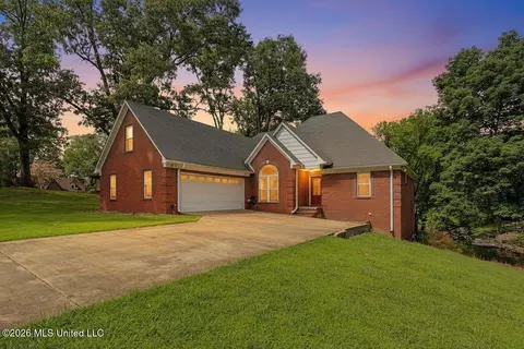 4536 Victoria Dr, Nesbit, MS 38651 photo 11