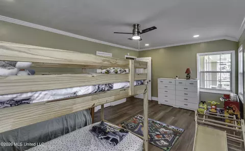 Bedroom - 748 E Northside Dr, Jackson, MS 39206 photo 4 of 9