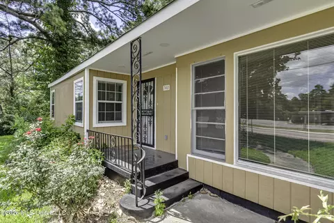 Exterior - 748 E Northside Dr, Jackson, MS 39206 photo 3 of 7