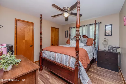 Bedroom - 144 N Pine Dr, Madison, MS 39110 photo 5 of 7