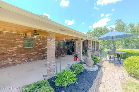Exterior - 144 N Pine Dr, Madison, MS 39110 photo 6 of 13