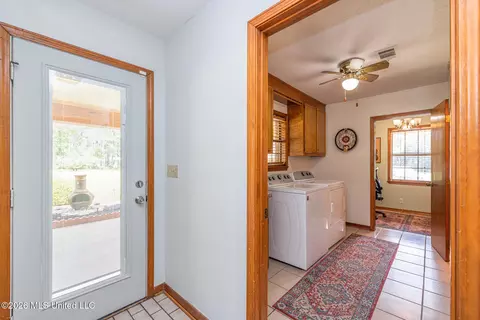 Entry Way - 144 N Pine Dr, Madison, MS 39110 photo 2 of 5