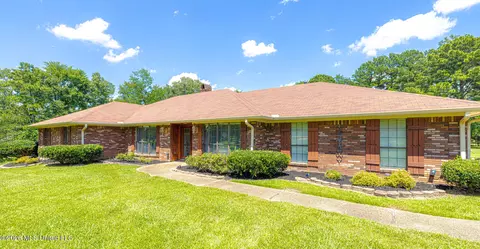 Other - 144 N Pine Dr, Madison, MS 39110 photo 2 of 18
