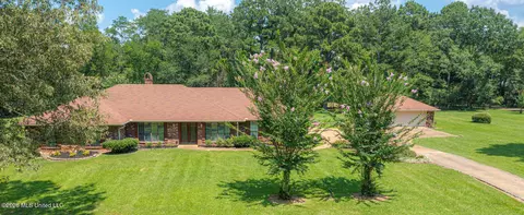 Exterior - 144 N Pine Dr, Madison, MS 39110 photo 10 of 13