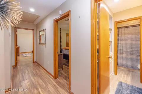 Entry Way - 144 N Pine Dr, Madison, MS 39110 photo 4 of 5