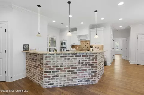 Kitchen - 4282 Berlin Dr, Jackson, MS 39211 photo 1 of 7