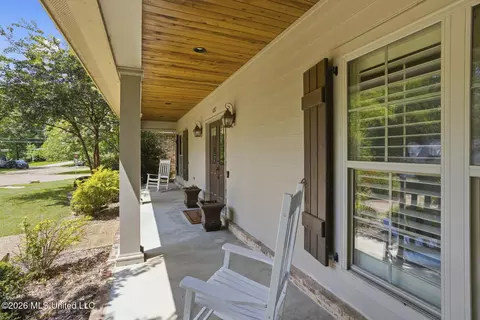 Exterior - 4282 Berlin Dr, Jackson, MS 39211 photo 2 of 5