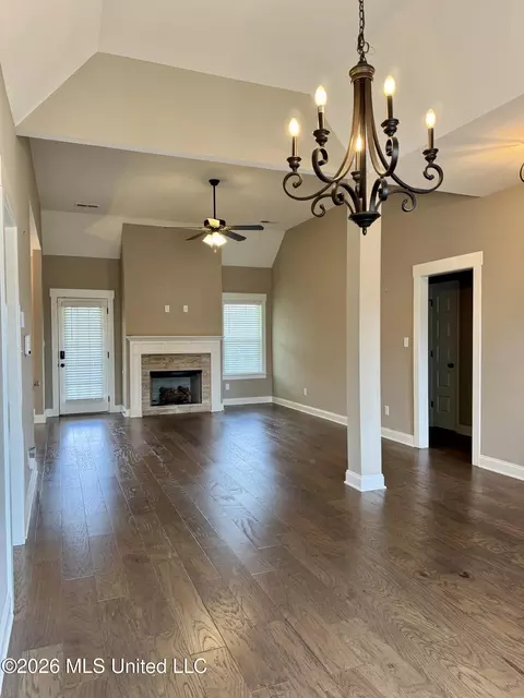 708 Holiday Cv, Hernando, MS 38632 photo 5